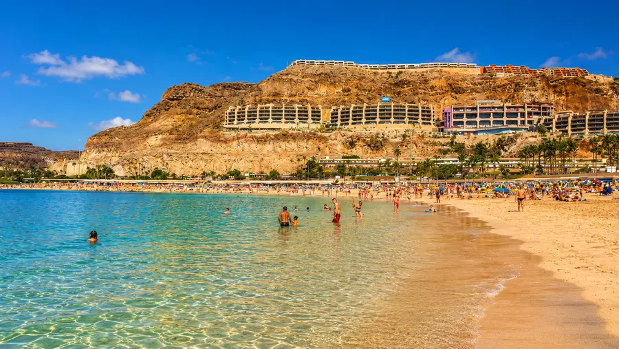 Playa de Amadores